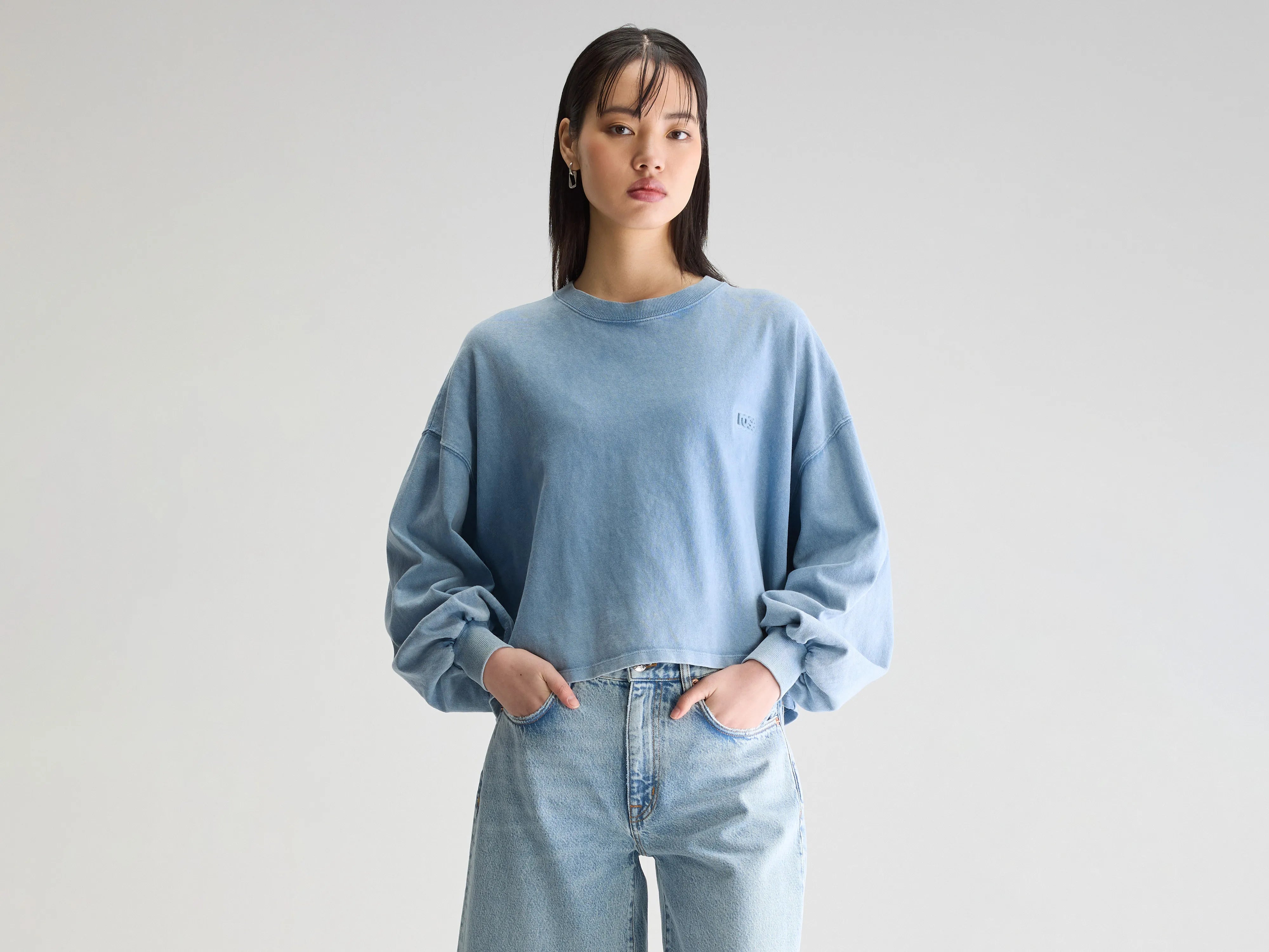 Distressed Women T Shirt with a Laid - Back AestheticFranco long-sleeve t-shirt (251 / W / DENIM) Distressed Women T Shirt with a Laid - Back AestheticFranco long-sleeve t-shirt (251 / W / DENIM)
