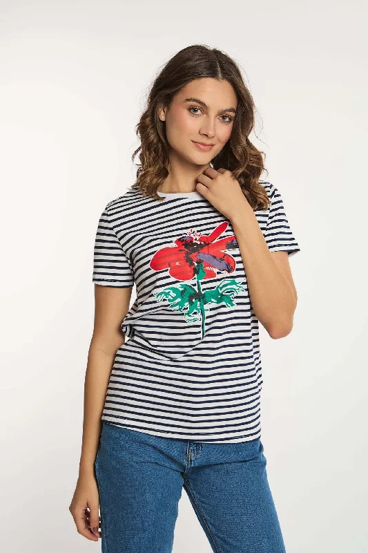 Muscle Women T Shirt for a Sporty and Casual LookT-Shirt