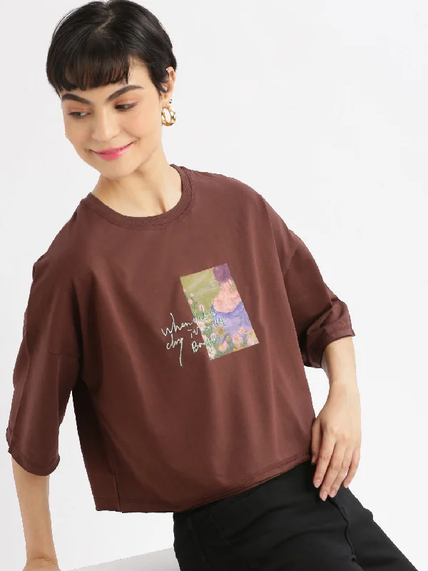 Muscle Women T Shirt for a Sporty and Casual LookWomen Graphic Brown Boxy Crop T shirt Muscle Women T Shirt for a Sporty and Casual LookWomen Graphic Brown Boxy Crop T shirt