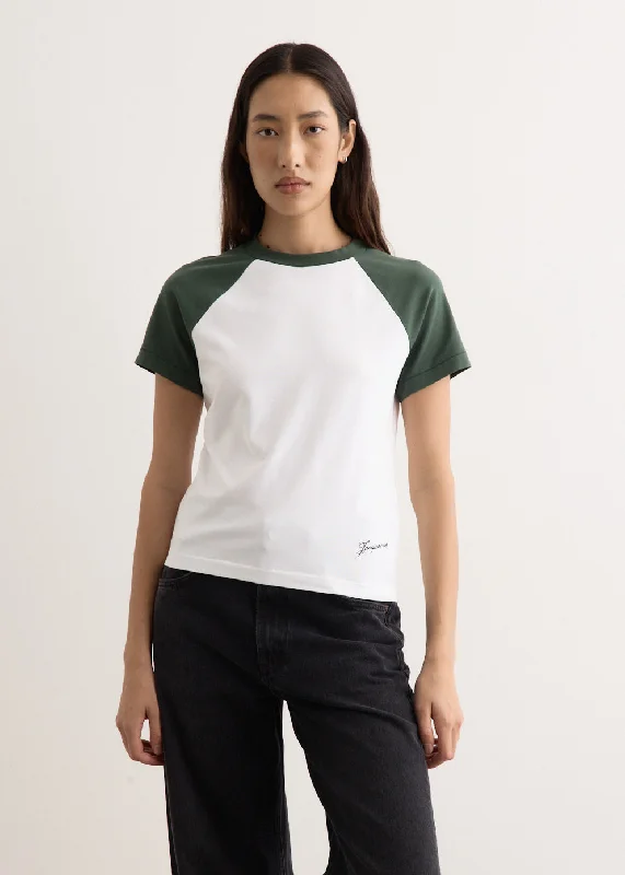 Distressed Women T Shirt with a Laid - Back AestheticLe Mini Baseball T-Shirt