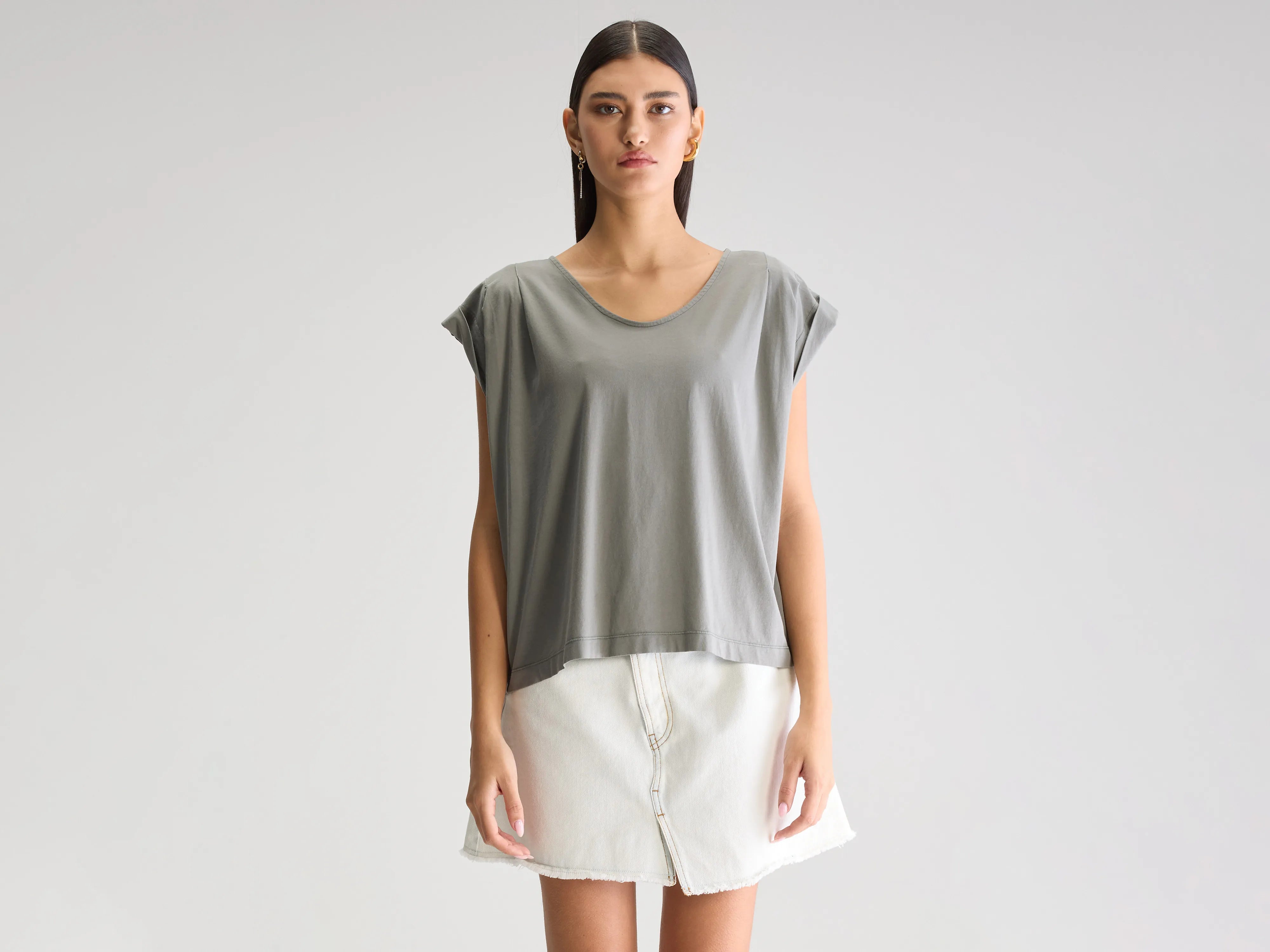 V - Neck Women T Shirt to Enhance the NecklineVarel v-neck t-shirt (251 / W / DUSTY OLIVE) V - Neck Women T Shirt to Enhance the NecklineVarel v-neck t-shirt (251 / W / DUSTY OLIVE)