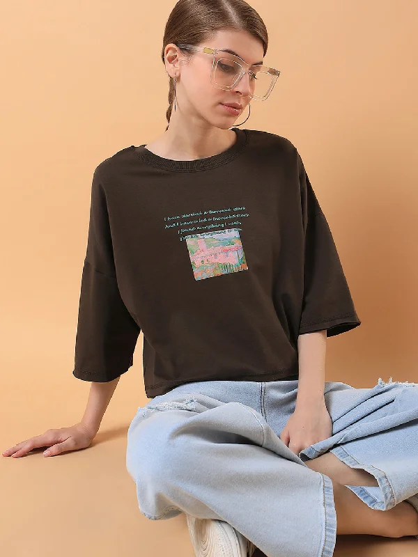 V - Neck Women T Shirt to Enhance the NecklineWomen Graphic Olive Boxy Crop T shirt